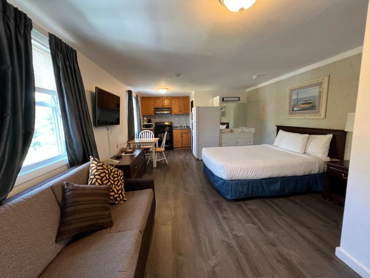 Guestlodge West Dennis エクステリア 写真