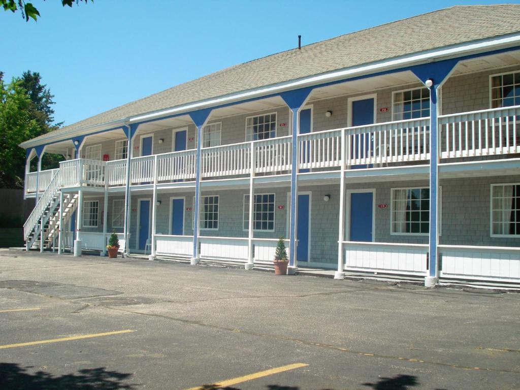 Guestlodge West Dennis エクステリア 写真
