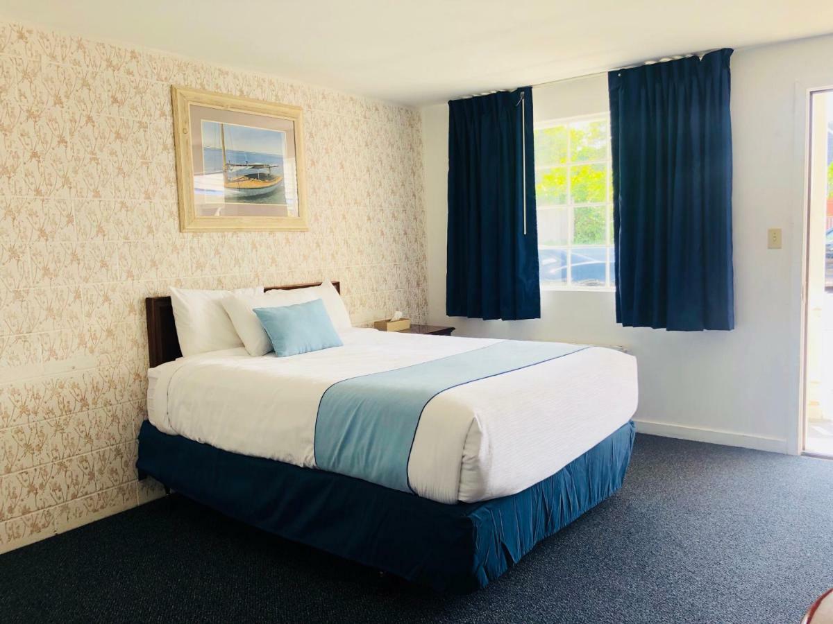 Guestlodge West Dennis エクステリア 写真
